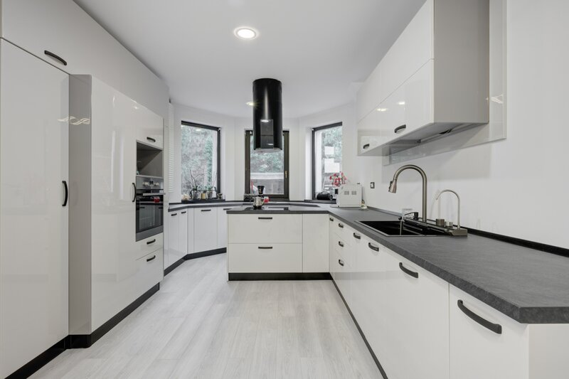 Drumul Taberei - Ghencea - str Maracineni  - piscina Comision 0