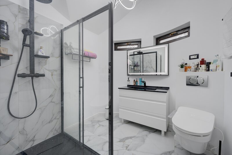 Drumul Taberei - Ghencea - str Maracineni  - piscina Comision 0